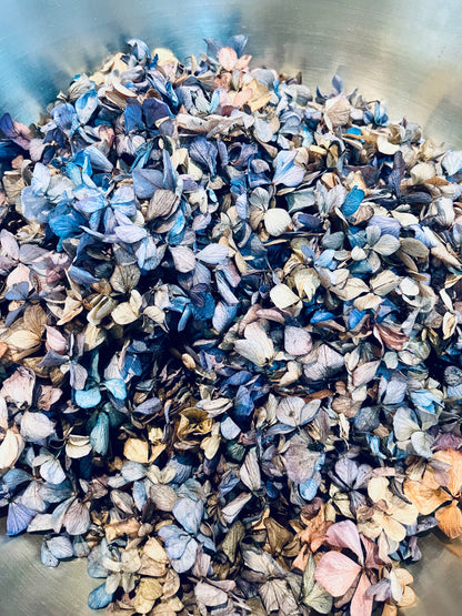 Wedding Toss Kit • Mixed Colours Hydrangea Petals • 40 Guests Includes 40 handfuls & 40 cones